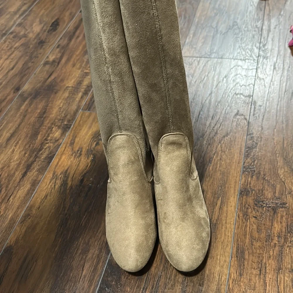 NWOT Tan Soft Elastic Tie Up Over The Knee Heel Boots
